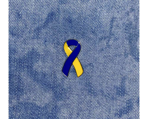 Значок патріотичний стрічка України жовто - синя пін металевий 
