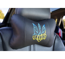 Автомобільна подушка на підголовник патріотична чорна з гербом України