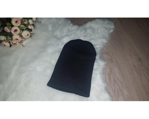 Шапка осіння в'язана яскрава одноколірна, Чорна (One Size)
