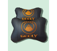 Автомобільні подушки на підголовник GEELY / ДЖИЛІ (2шт) чорні з жовтим логотипом