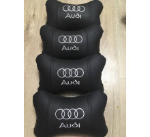 Набір автомобільних подушок на підголовник AUDI / АУДІ (4шт) чорні з білим логотипом