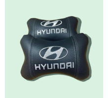 Набір автомобільних подушок на підголовник Hyundai / Хюндай (2шт) чорні з білим логотипом