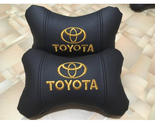 Автомобільні подушки на підголовник Toyota / Тойота (2шт) чорні з золотим логотипом