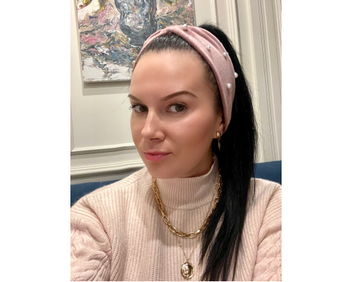 Пов'язка - чалма на голову широка тепла велюрова з перлинами темно - рожева